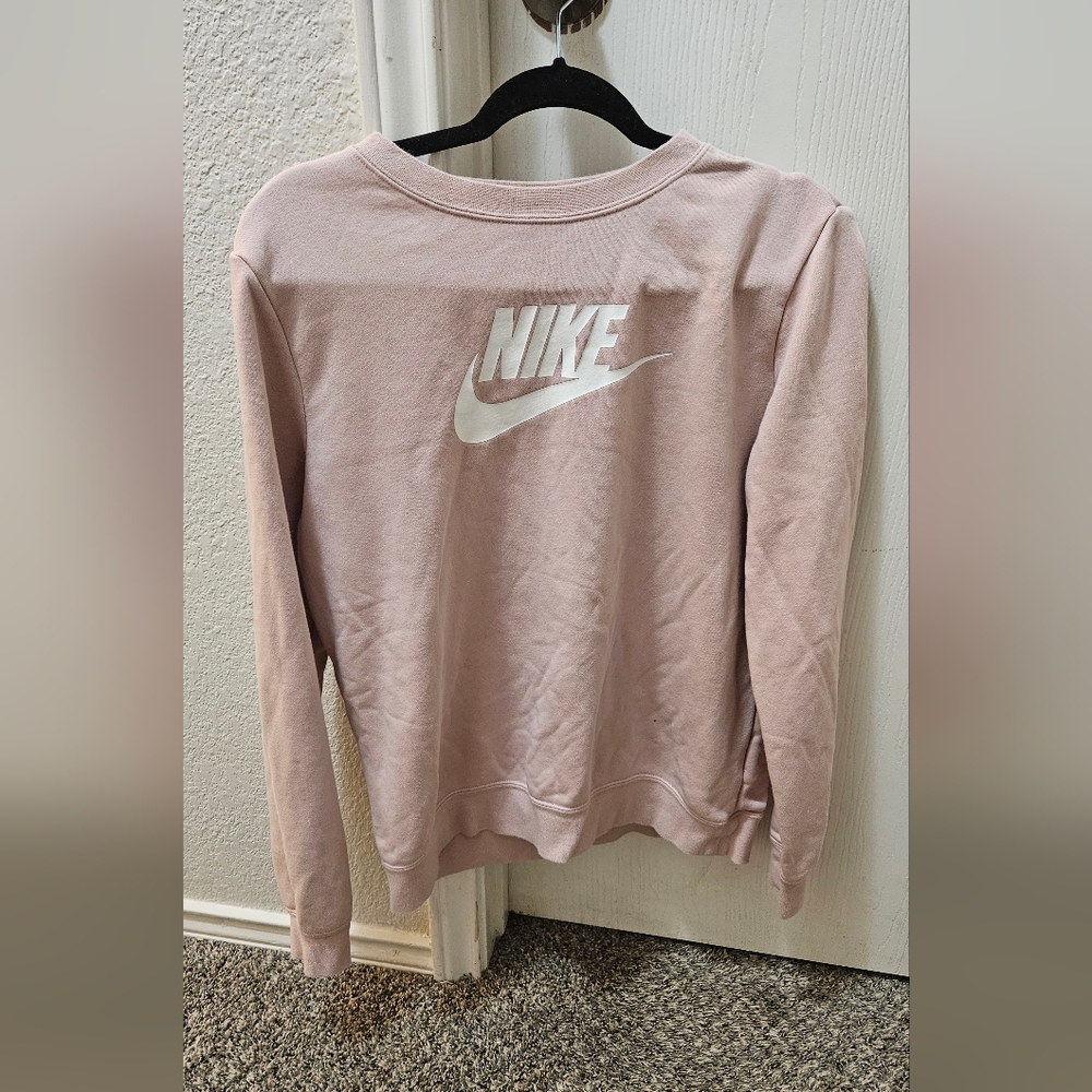 Nike Blush Pink Crewneck Sweatshirt